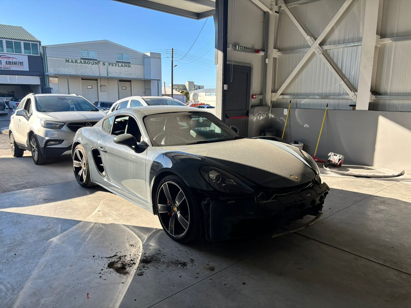 Porsche Cayman before repair