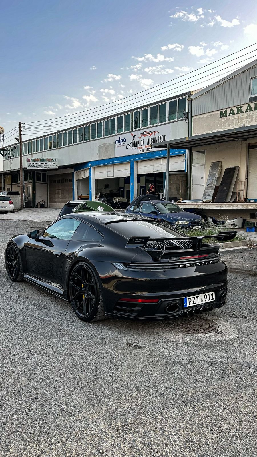 Porsche 911 Turbo with GT wing